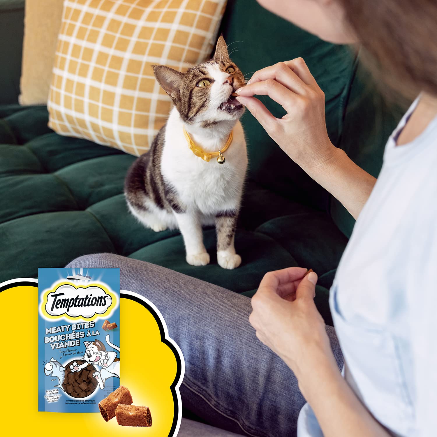 TEMPTATIONS Meaty Bites Cat Treats Adult, Tuna Flavour, 42.5g Pouch (7 Pack)