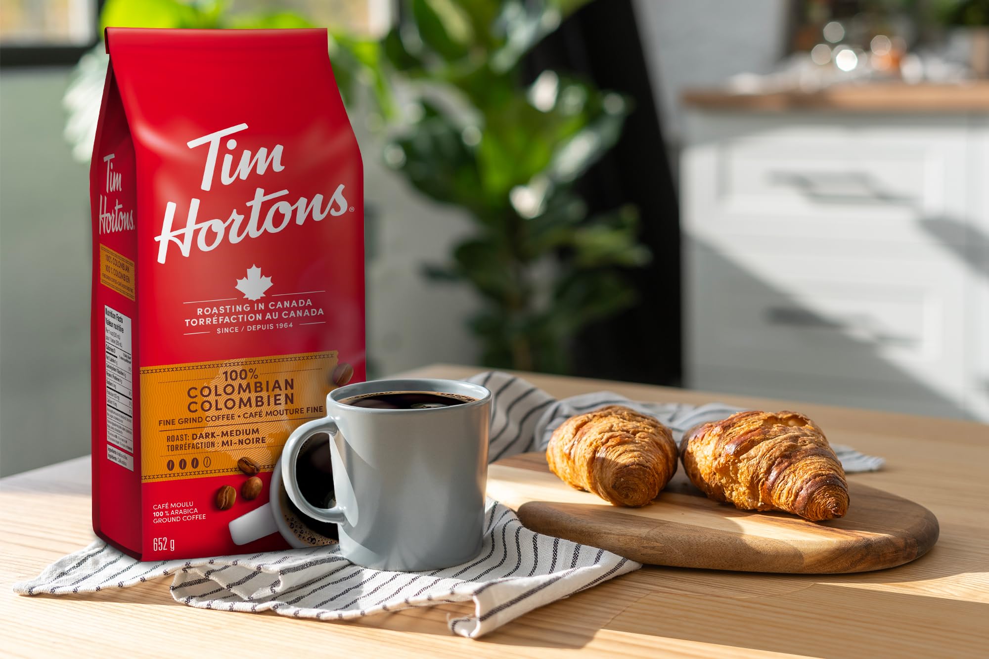 Tim Hortons 100% Colombian, Fine Grind Coffee, Medium Roast, Made with 100% Arabica Beans, 652g Bag
