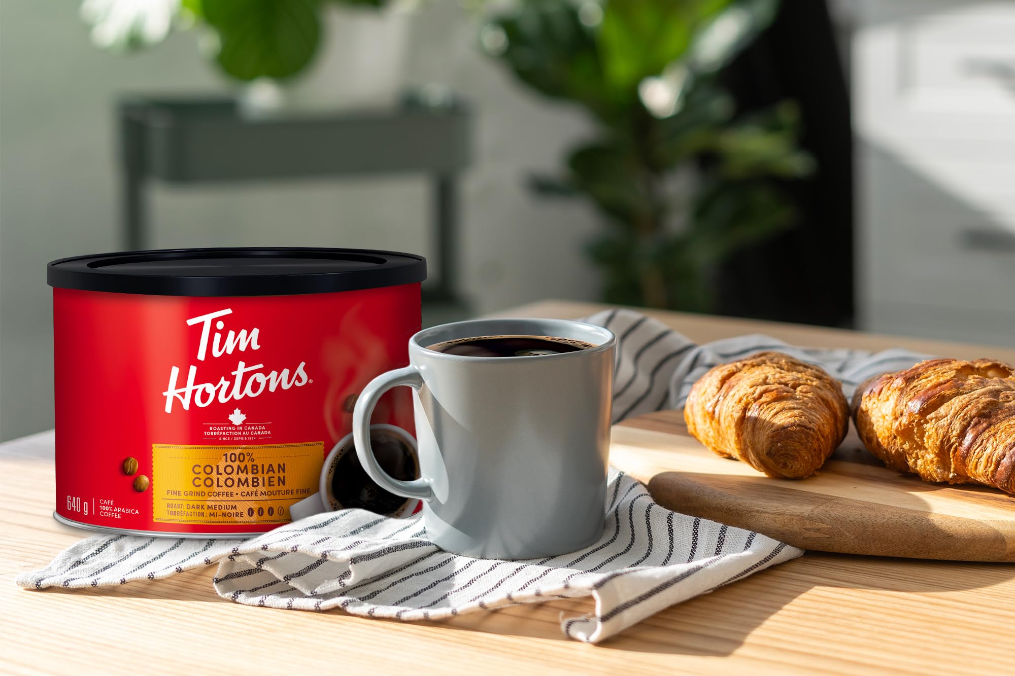 Tim Hortons 100% Colombian, Fine Grind Coffee, Medium Roast, 640g Can