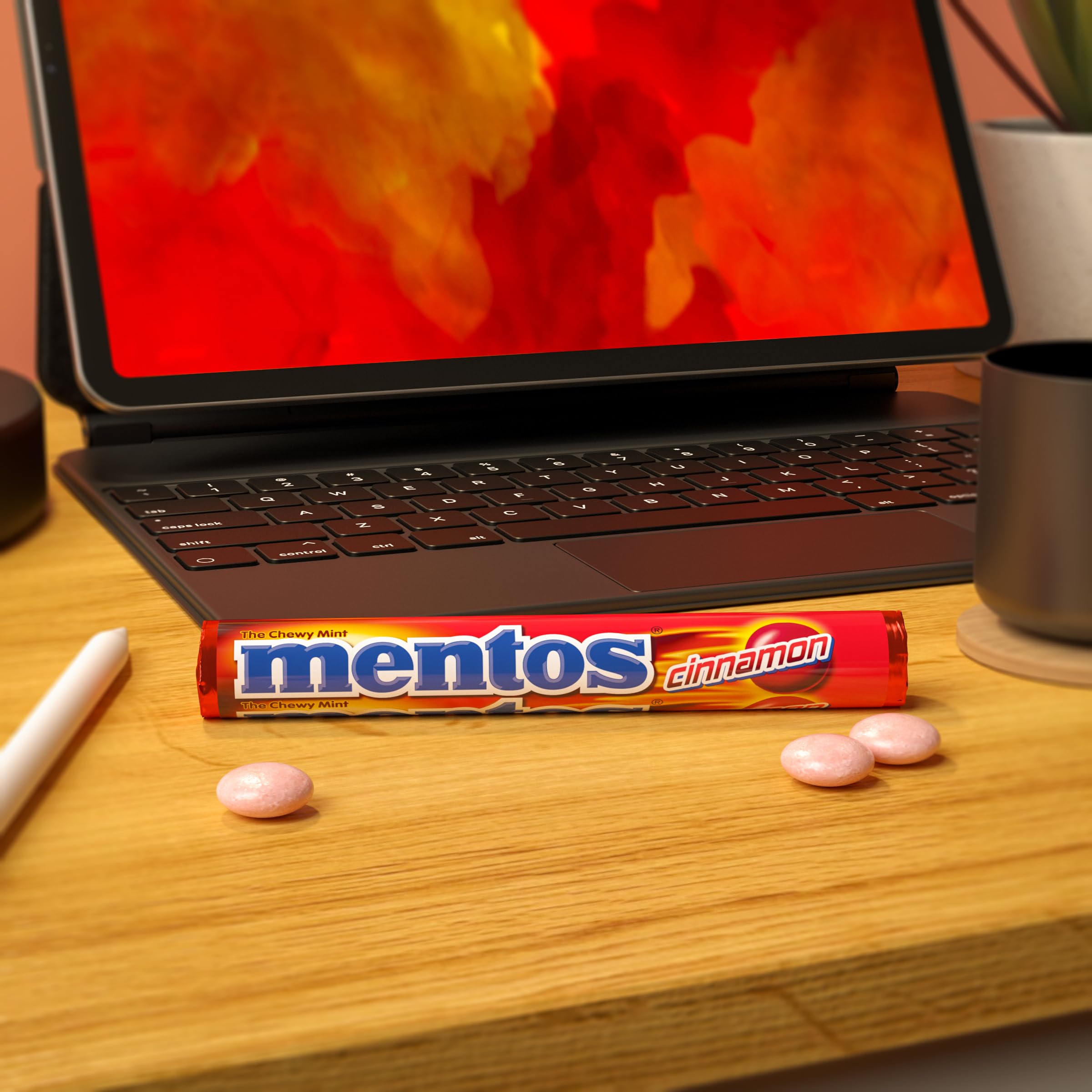 Mentos Chewy Mints, Cinnamon - Pack of 20 Rolls (280 Pieces), 37g per roll
